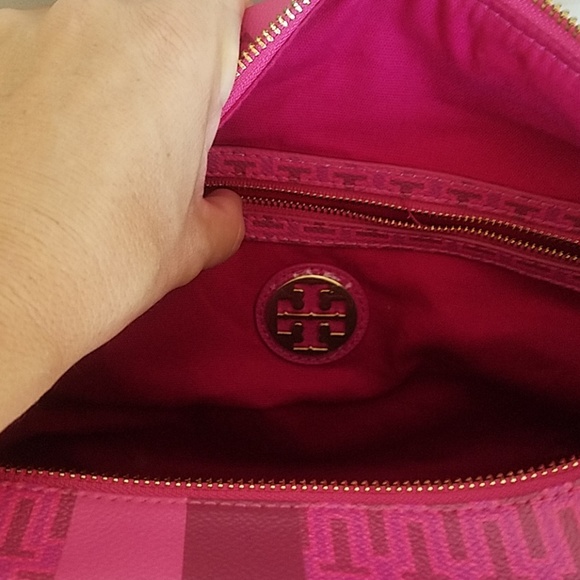 Tory Burch Weekender - Picture 6 of 7